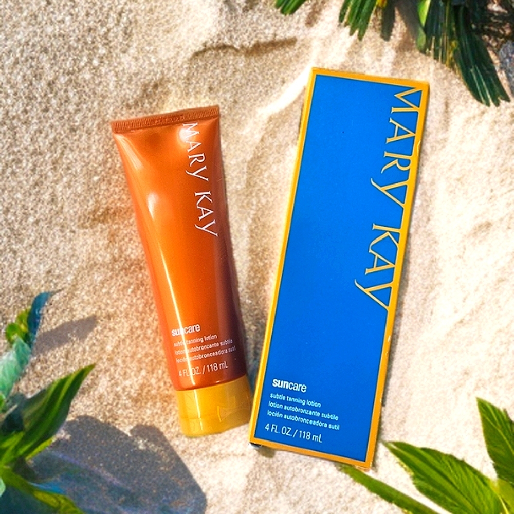 Mary Kay Suncare Tanning Lotion - Bronze and Blue